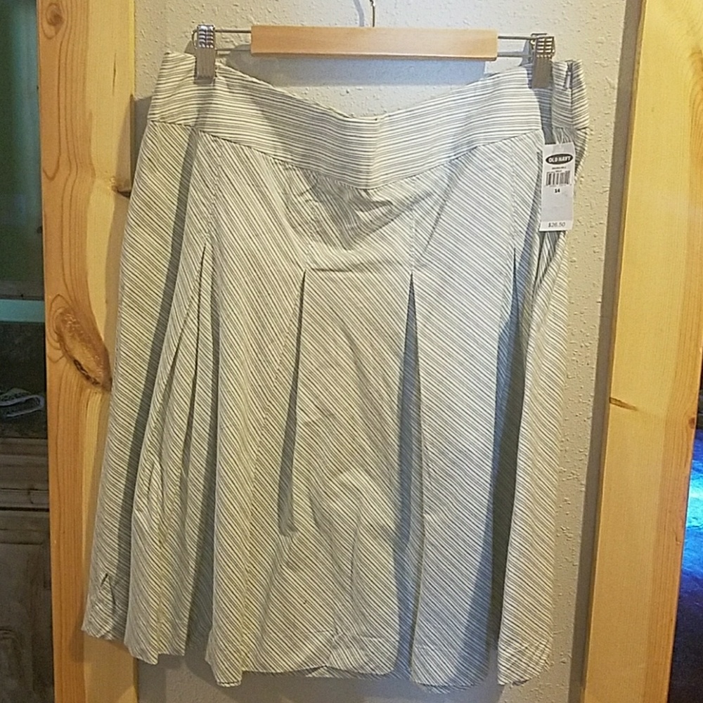 Old navy skirt